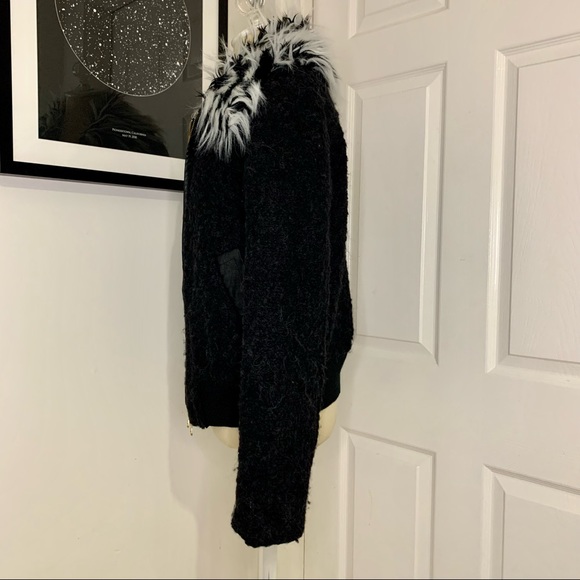 Designer ELLIE MAE Black Alea Faux Fur Collar Bomber Jacket size 2 - Picture 4 of 7